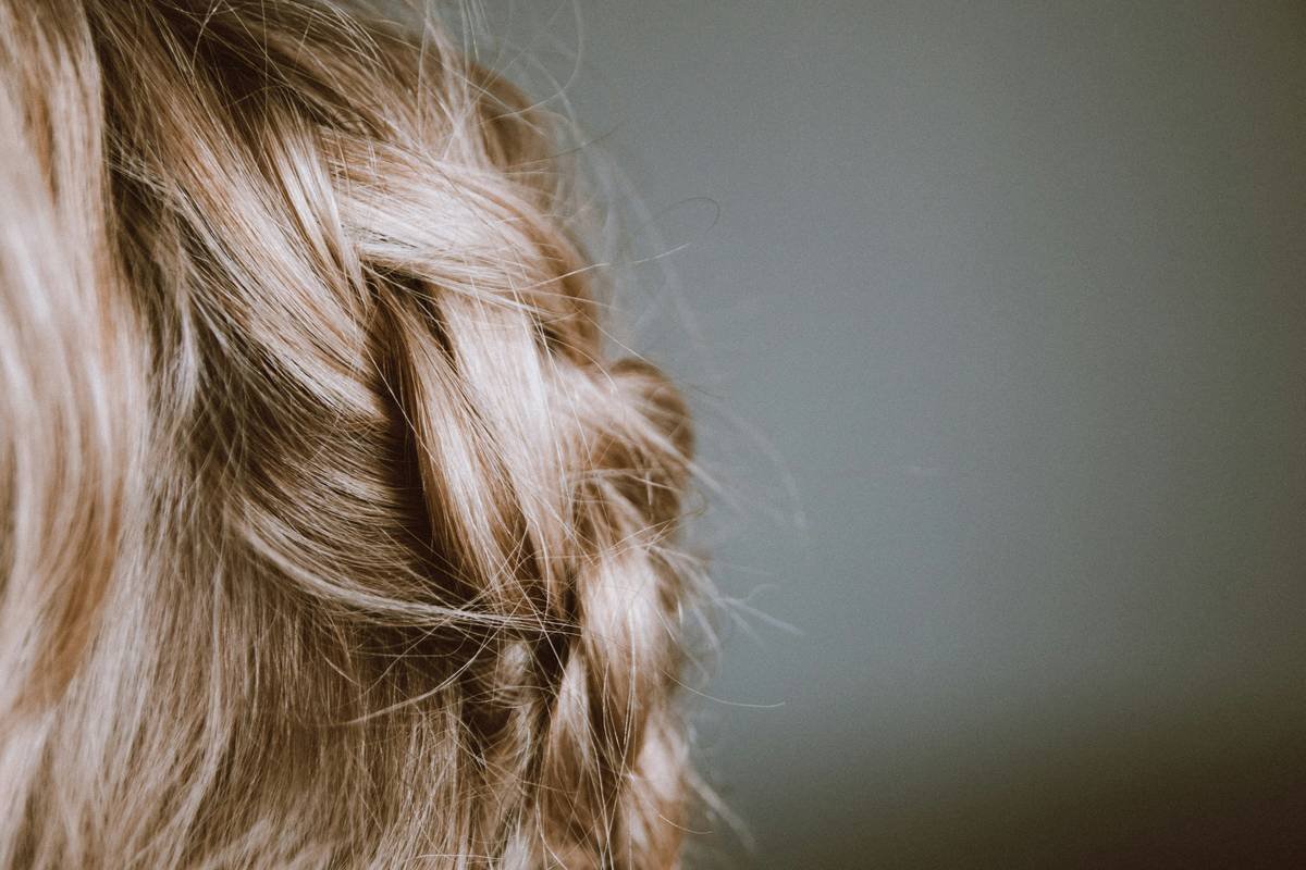 Before and after photos showing the transformation of hair after using deep conditioning treatments